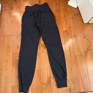 Lululemon joggers. Size 0. Black Jogger Sweatpants